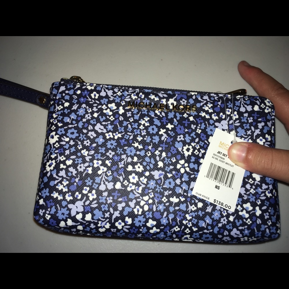 Michael Kors wristlet